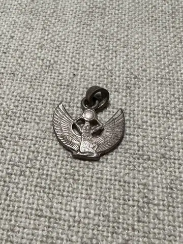 투손에서 구매 이집트산 이시스 참 약 2.5cm
