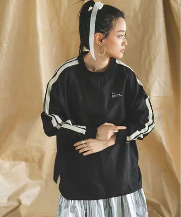bohmal 보마르 슬리브 라인 나일론 롱T 택 포함 새상품