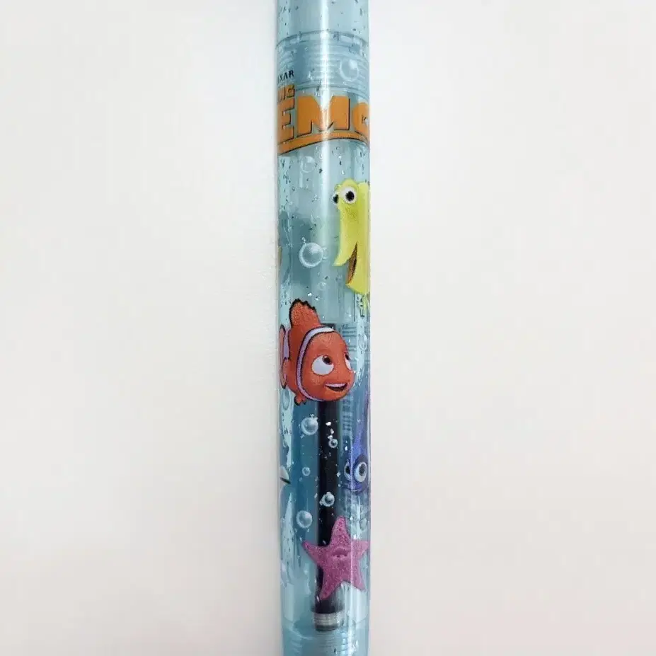 DISNEY | 디즈니 Disney Pixar Finding Nemo Kaleidoscope Ballpoint Pen #니모를찾아서 ,#도리를찾아서,#교정기,#교정기여자아이,#픽사굿즈 on Bunjang Global Site., image size:927x927