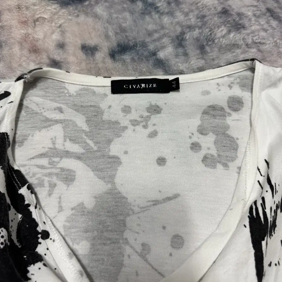 ゆ*♪様 Japanese label 00s archive CIVARIZE Civarize 00s archive gimmick cut and sew on Bunjang Global Site.