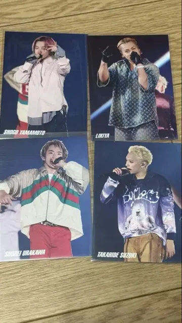 BOT MA55IVE 트레이딩 카드 4장