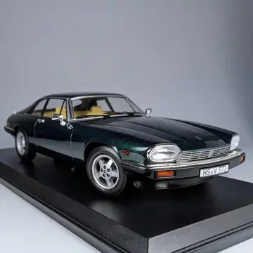 노레브 1/18 재규어 XJ-S 그린 메탈릭