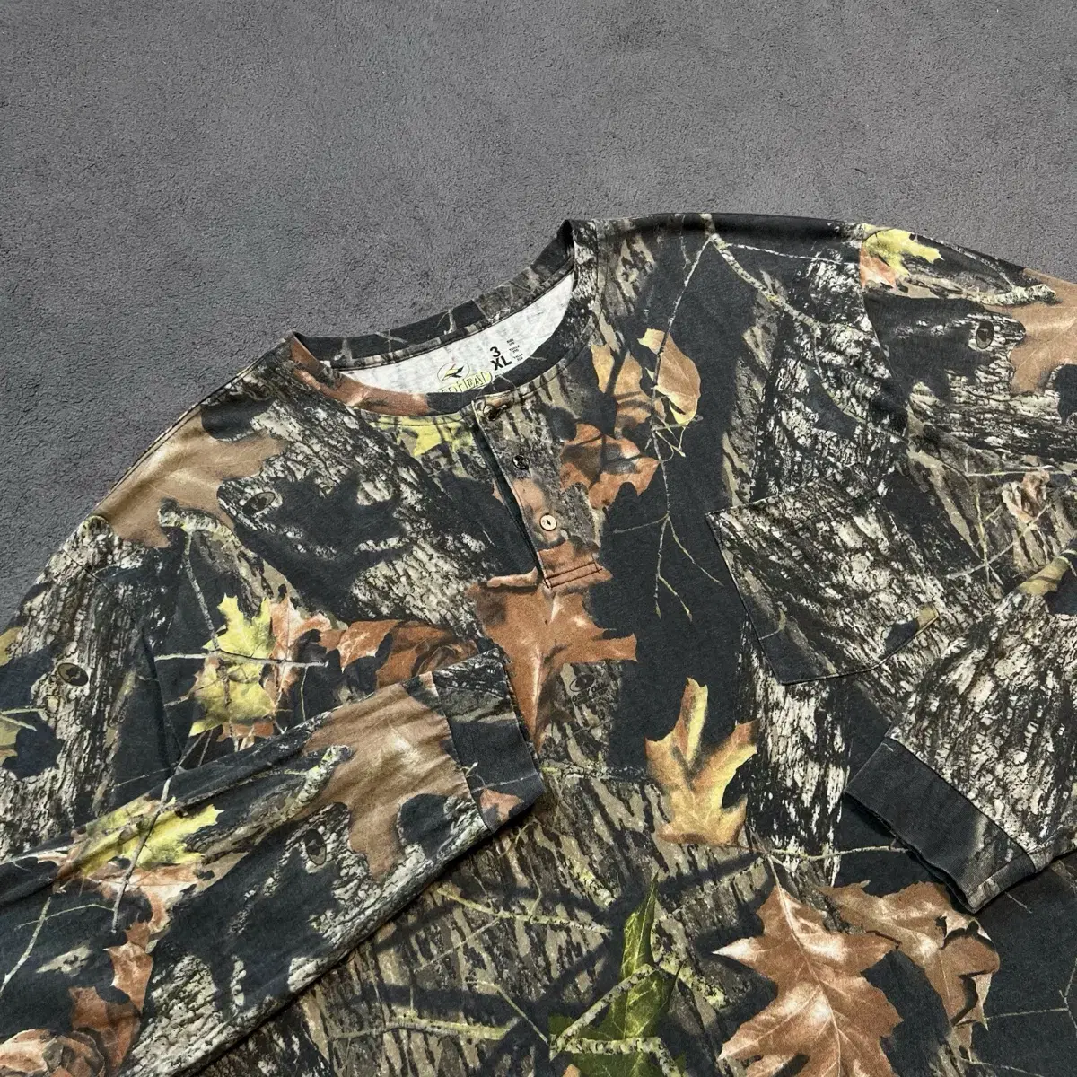 Red Head Real Tree Henley Long Sleeve #리얼트리롱슬리브,#리얼트리긴팔,#리얼트리티셔츠,#레드헤드,#리얼트리  on Bunjang Global Site.