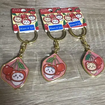 야마가타 한정 치이카와 (먼작귀) 체리 다이 컷 키링 토끼 하치와레