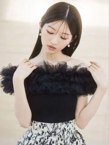 snidel 볼륨 얇은 명주 그물 도킹 니트 풀오버