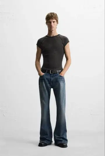 새상품 ZARA CLASSIC FLARE FIT 청바지 38 (JP30)