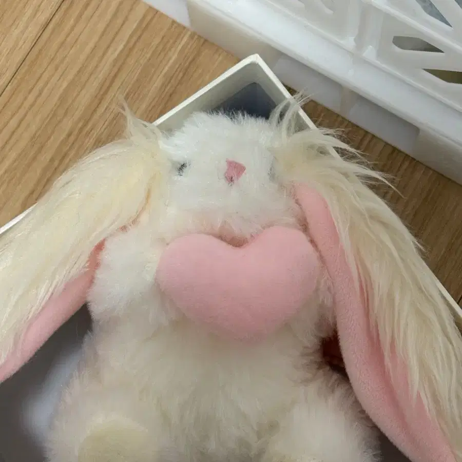 GLOWNY | 글로니 Glowny Beige Hug Me Teddy Key Ring, Unused