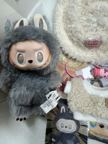 labubu 3.0 ID  의류와 동봉하여 발송합니다
