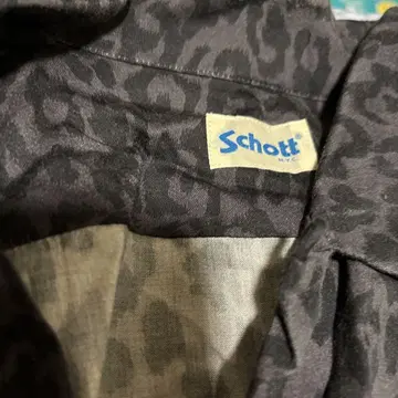 Schott NYC 레오파드 무늬 반팔 셔츠