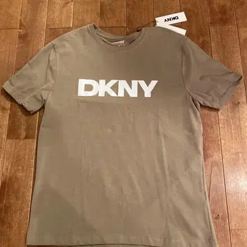 DKNY 베이지 티셔츠 S 사이즈