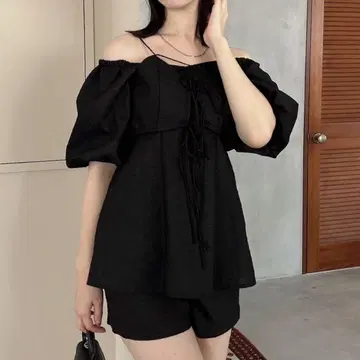 dazzlin 다즐린 뷔스티에 레이어드 페플럼 블라우스 블랙
