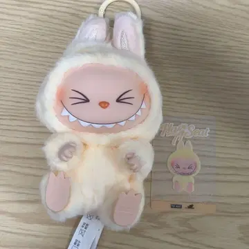 Labubu 라부부 SISI