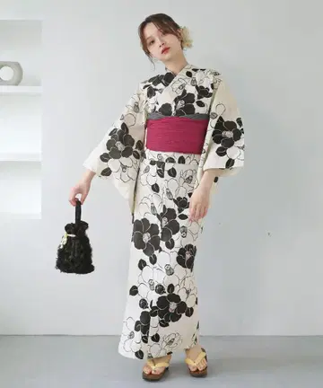 여성용 유카타, 오비, 일본 나막신 세트