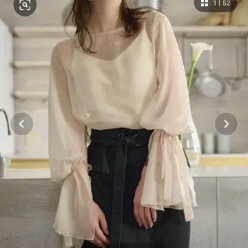 마이딜 2way 시어 플레어 슬리브 리본 탑 mideal