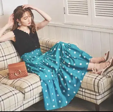 플레어 쉬폰 도트 스커트