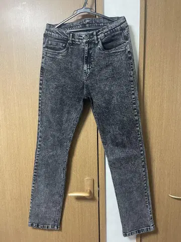 슬림핏 블랙 데님 팬츠 L 사이즈