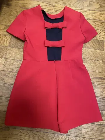 ZARA 빨간색 리본 포함 반팔 숏팬츠 원피스