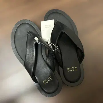 자라 블랙 샌들