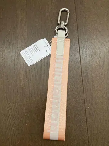 [미사용 새상품] 룰루레몬 네버로스트 키체인