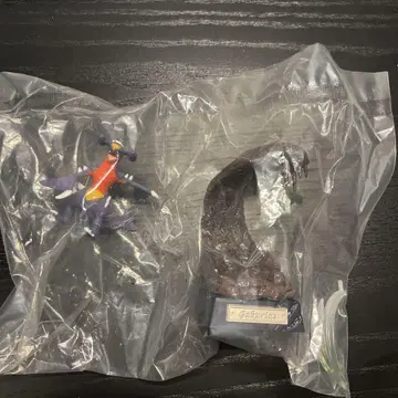 포켓몬 POCKET STATUE 드래곤 타입 한카리아스