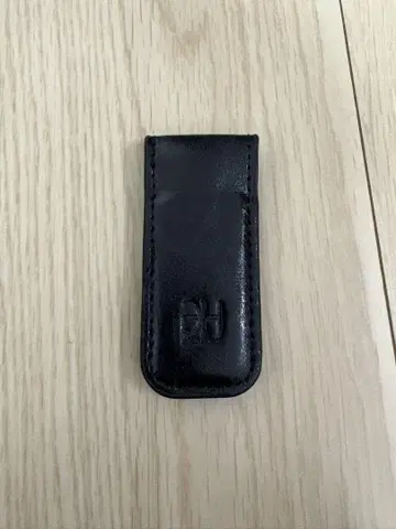블랙 가죽 머니 클립