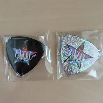 B'z unite02 가챠가챠 피크 배지 2종 세트