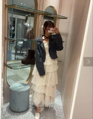 NICE CLAUP 숏 기장 자켓