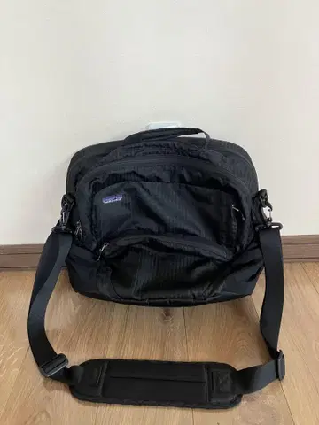 파타고니아 와이트 와이어 브리프 숄더백 49017