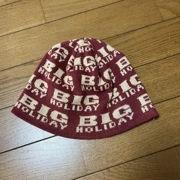 TMT BIG HOLIDAY 니트 모자 버건디