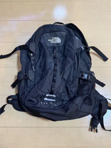 THE NORTH FACE HOT SHOT 블랙 백팩