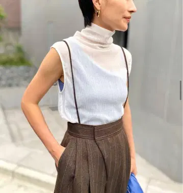 스터닝 루어 시어 크레이프 탱크 라이트 그린