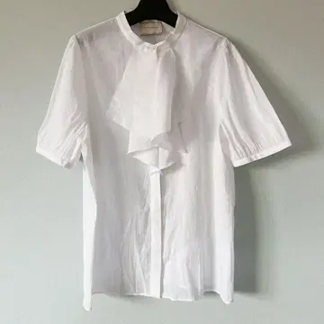 UNITED ARROWS 프론트 프릴 숏 슬리브 블라우스 반팔