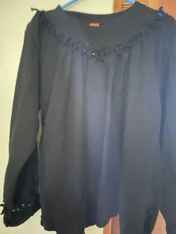 REHERSALL 블랙 긴팔 셔츠 프릴