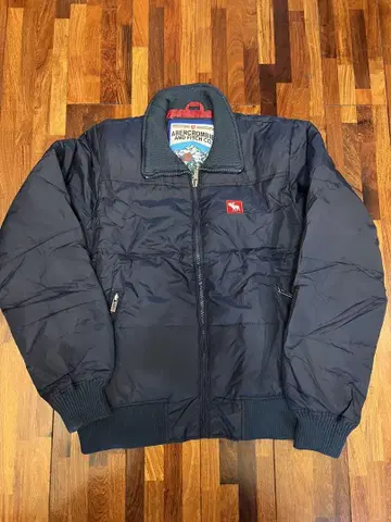 Abercrombie and Fitch 네이비 다운 자켓 L 사이즈