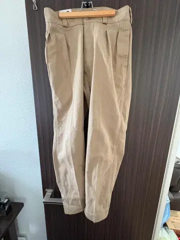 waiper 베이지 플리츠 치노 팬츠