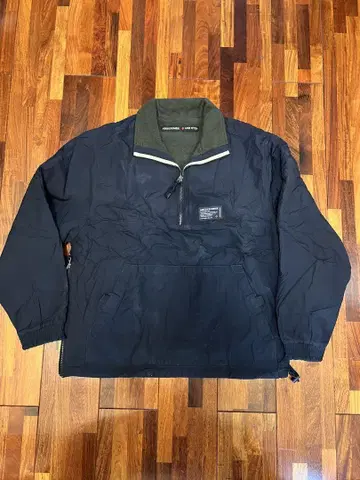 Abercrombie and Fitch 뒷면 플리스 나일론 자켓