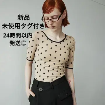 새상품급 SORIN 스완 레이크 half sleeve TOP