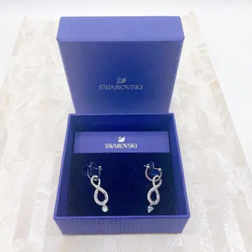 SWAROVSKI Infinity 인피니티 귀걸이 새상품급 무료배송