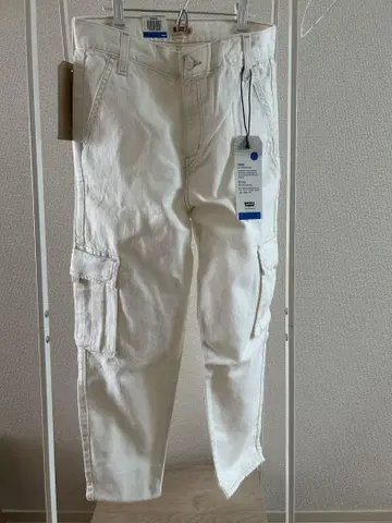 미사용 새상품 택 포함 LEVI'S 화이트 W25/L26