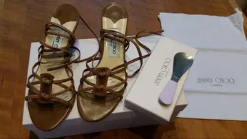 새상품급 JIMMY CHOO 샌들 23.5cm