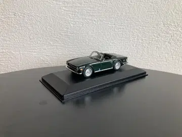 MINICHAMPS 미니챔프스 1/43 트라이엄프 TR6