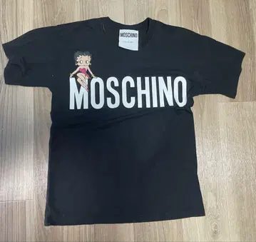 MOSCHINO 모스키노 베티 T셔츠 블랙 M 사이즈 콜라보