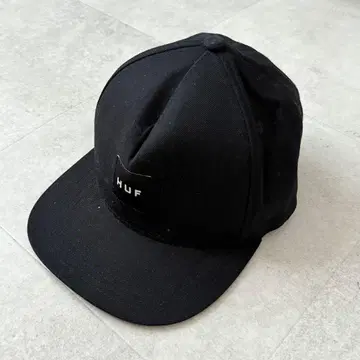HUF 블랙 캡 조정 가능 로고 블랙