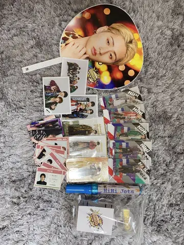 HiHi Jets 묶음 판매 부채 아크릴 스탠드 응원봉 사진