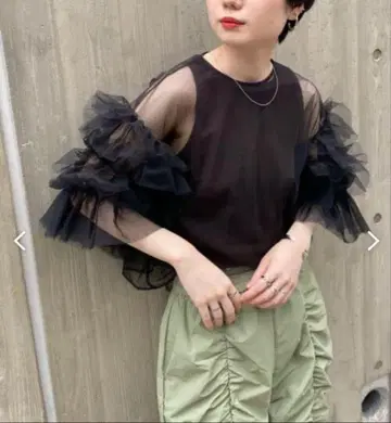 볼륨 슬리브 튤 상의