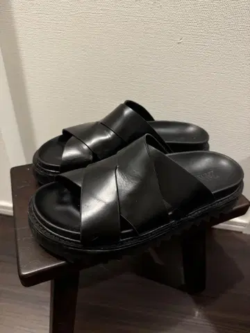 자라 Vibram 밑창 가죽 샌들 트랙 밑창