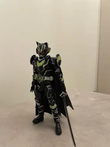 S.H.Figuarts 가면라이더 타이쿤 무인 소드