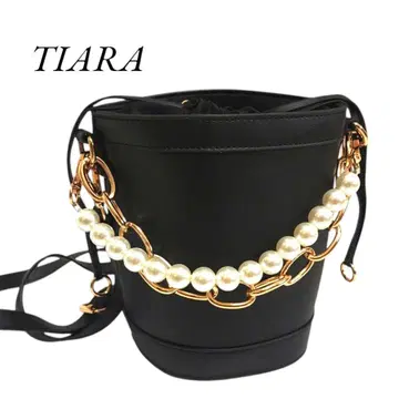 TIARA 펄 & 체인 핸들 버킷백 블랙 티아라