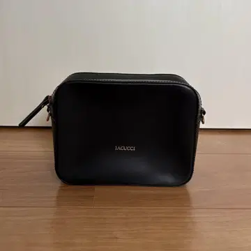 이아쿠치 미니 숄더백