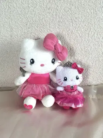 USJ 헬로키티 키티 키링 봉제 인형 2개 세트